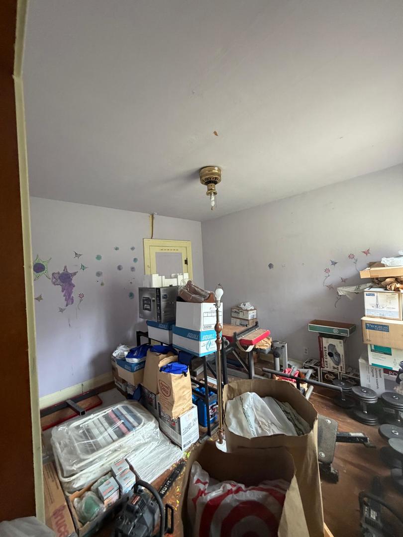 10802 W York House Road