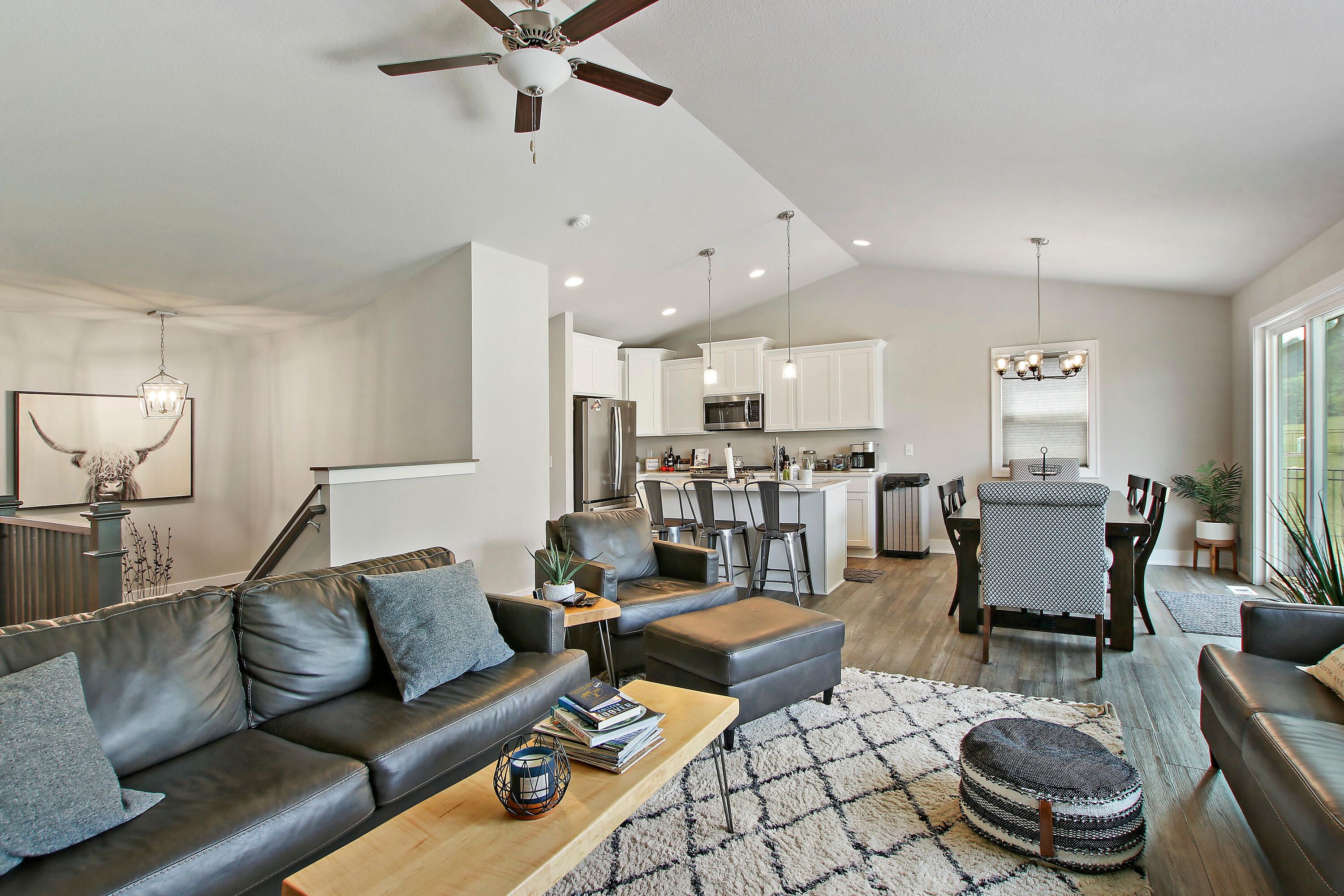 9122 Creekside Cir