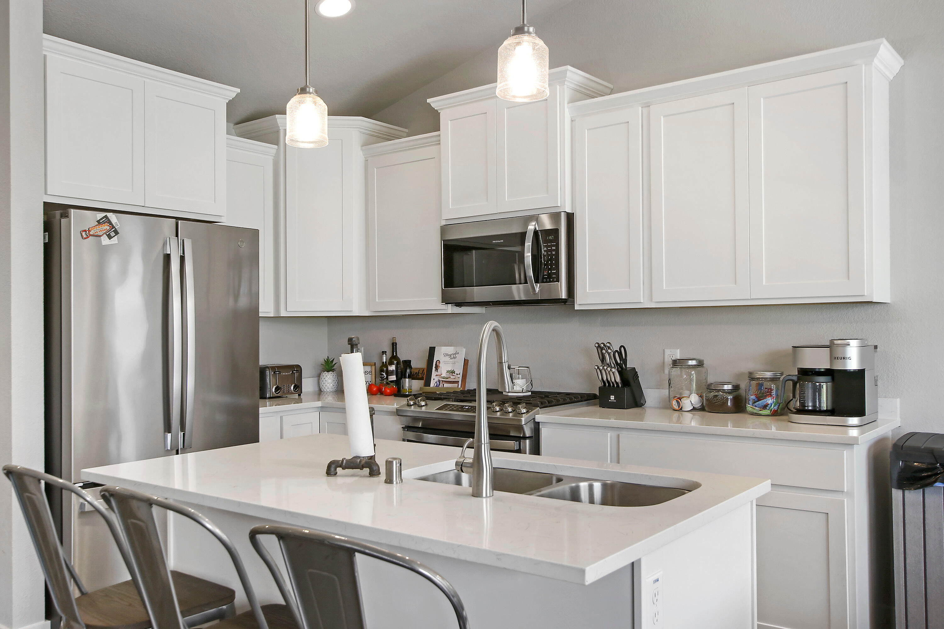 9122 Creekside Cir