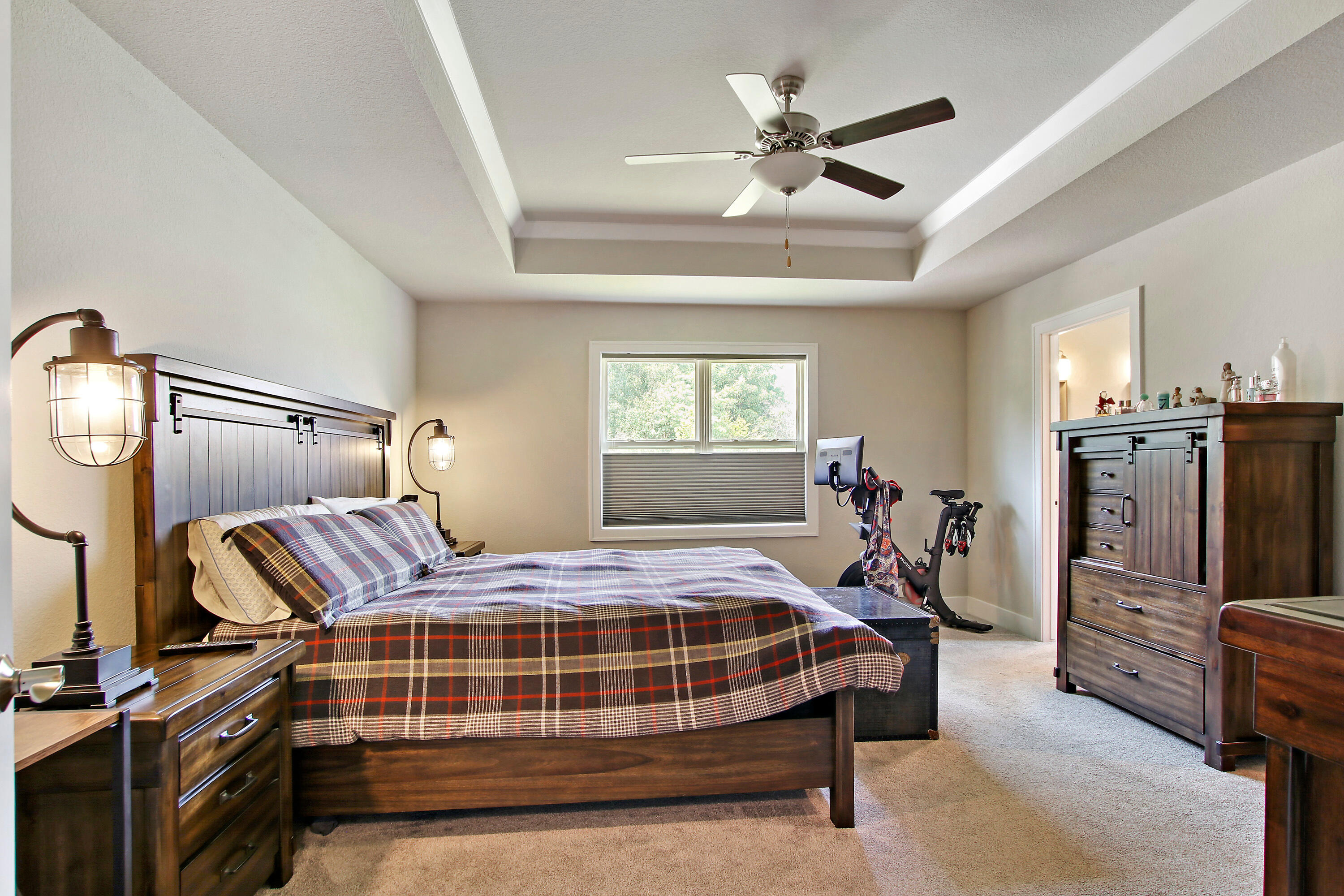 9122 Creekside Cir
