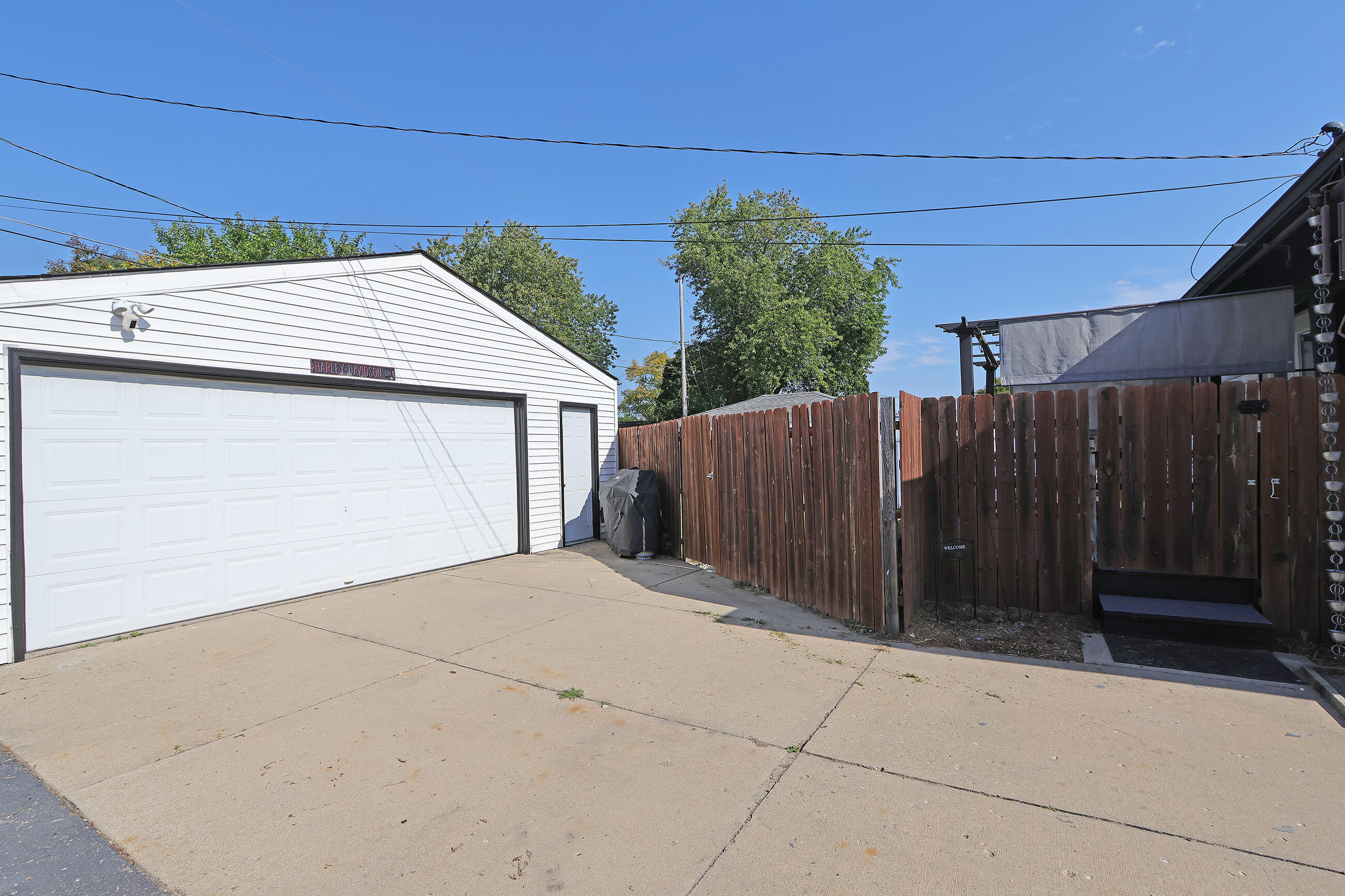 8534 17th Ave