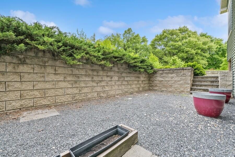 W522 Highland Rd