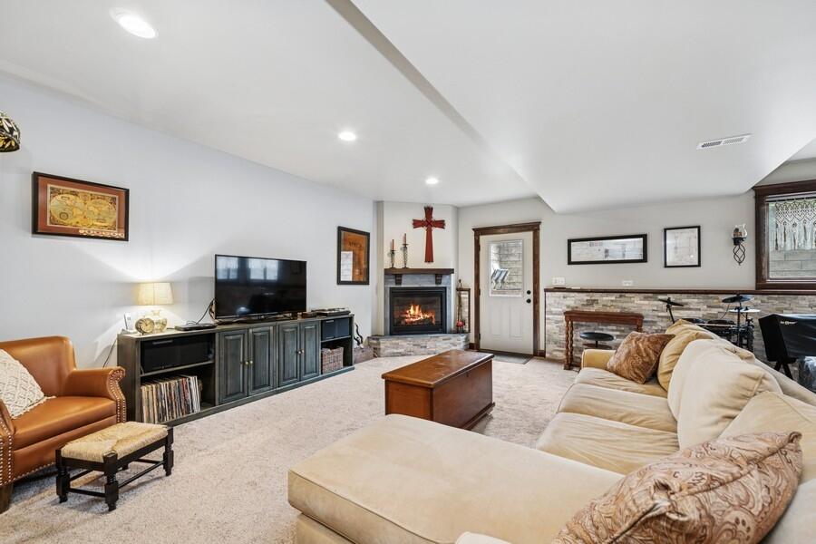 W522 Highland Rd