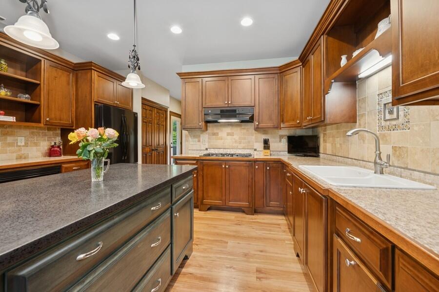 W522 Highland Rd