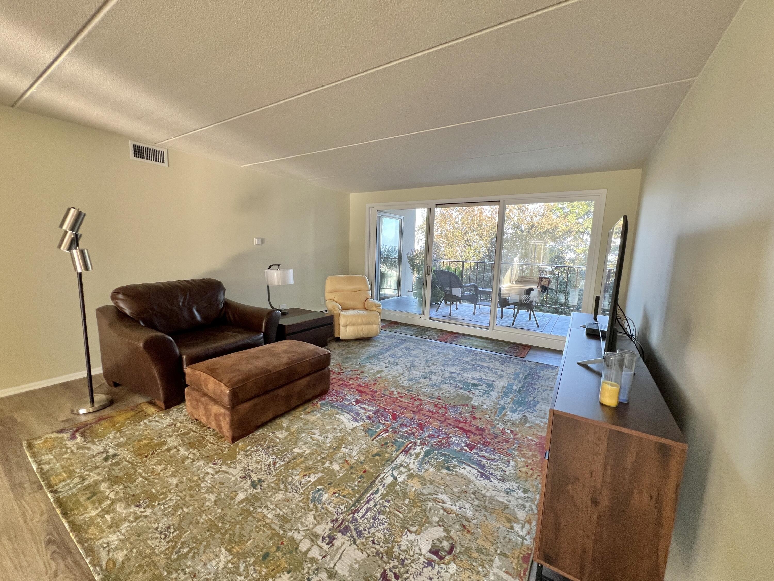 111 11th St Unit: 4DS