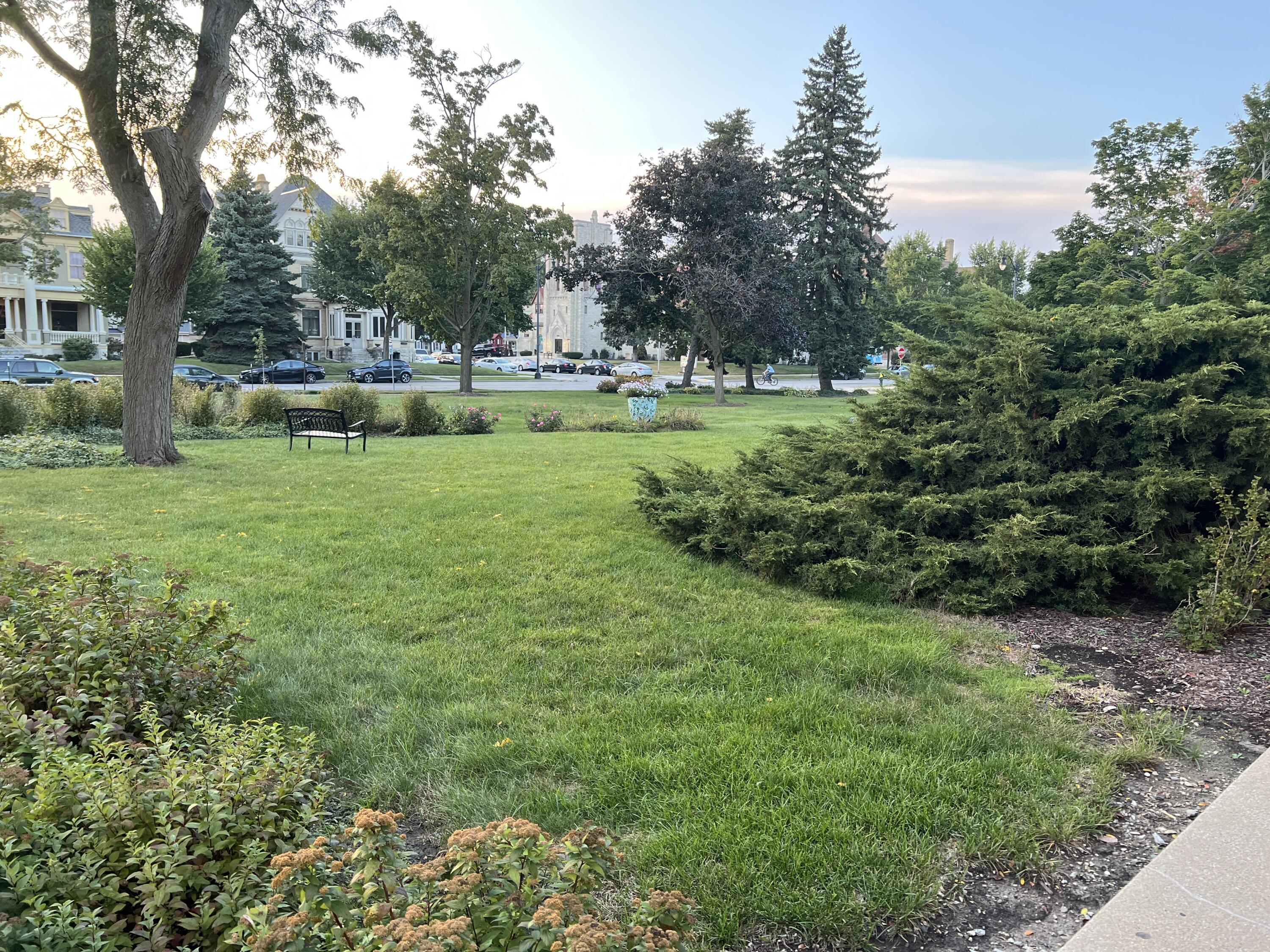 111 11th St Unit: 4DS