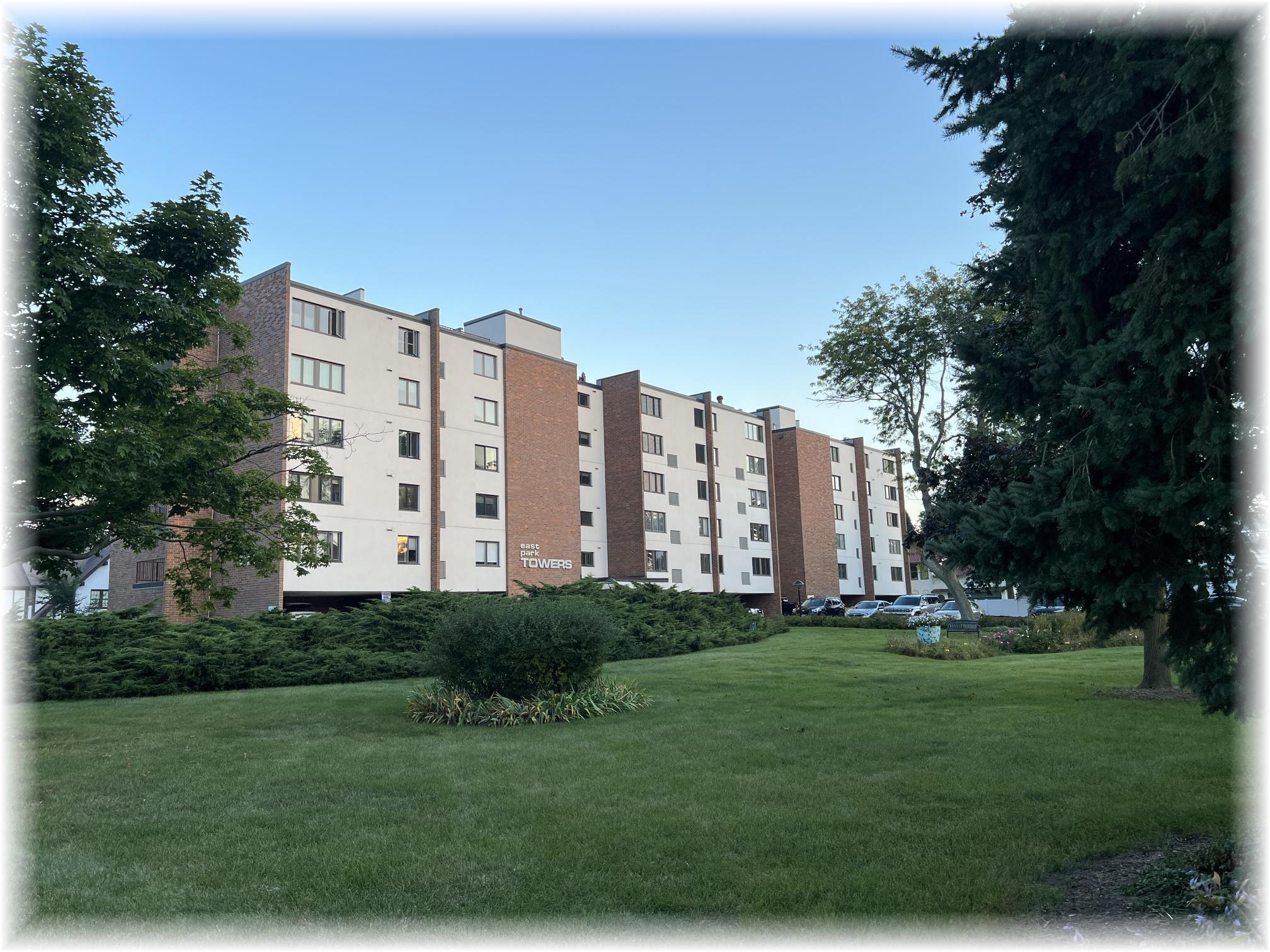 111 11th St Unit: 4DS