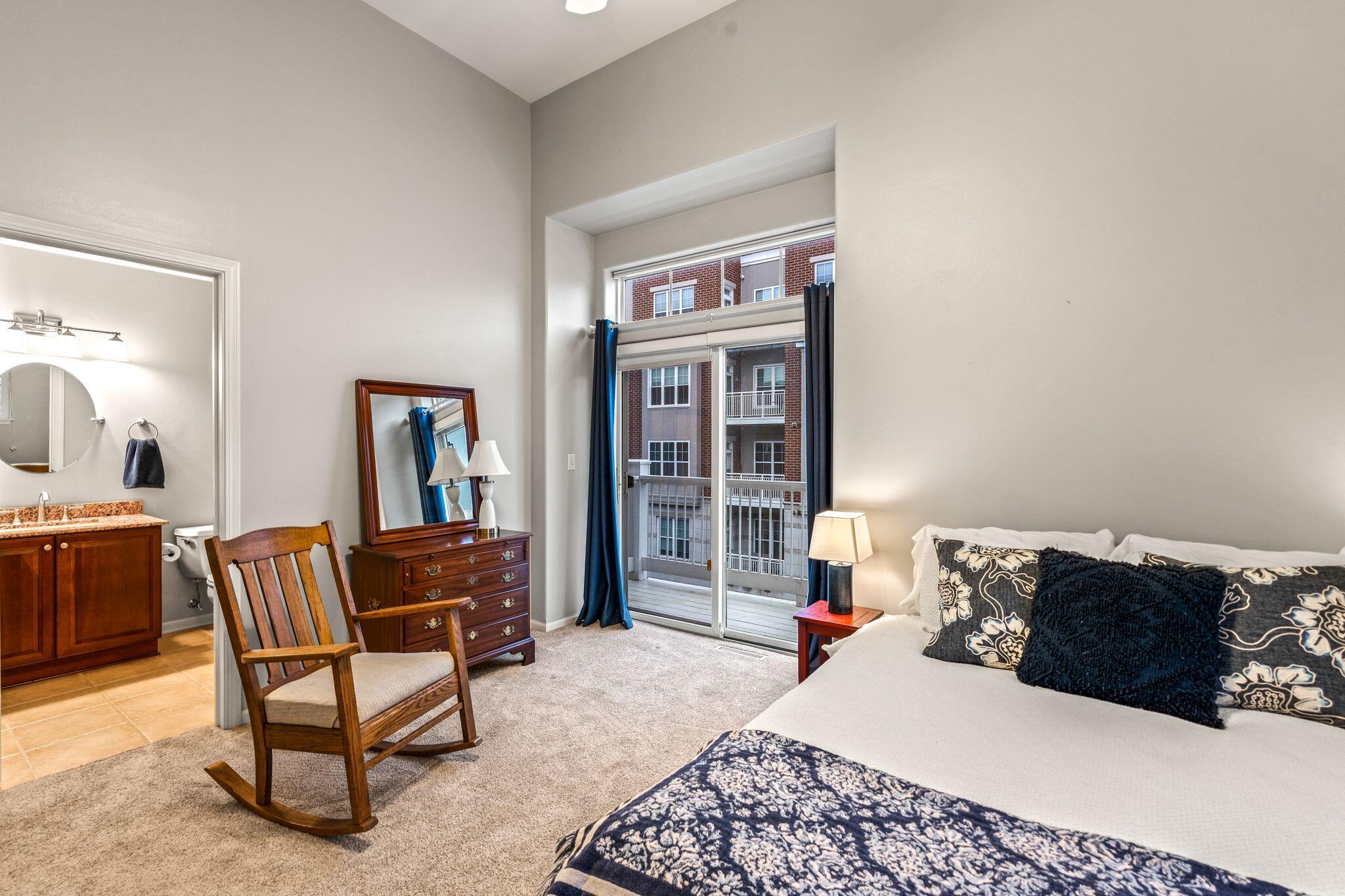 3852 S Lake Dr Unit: 11