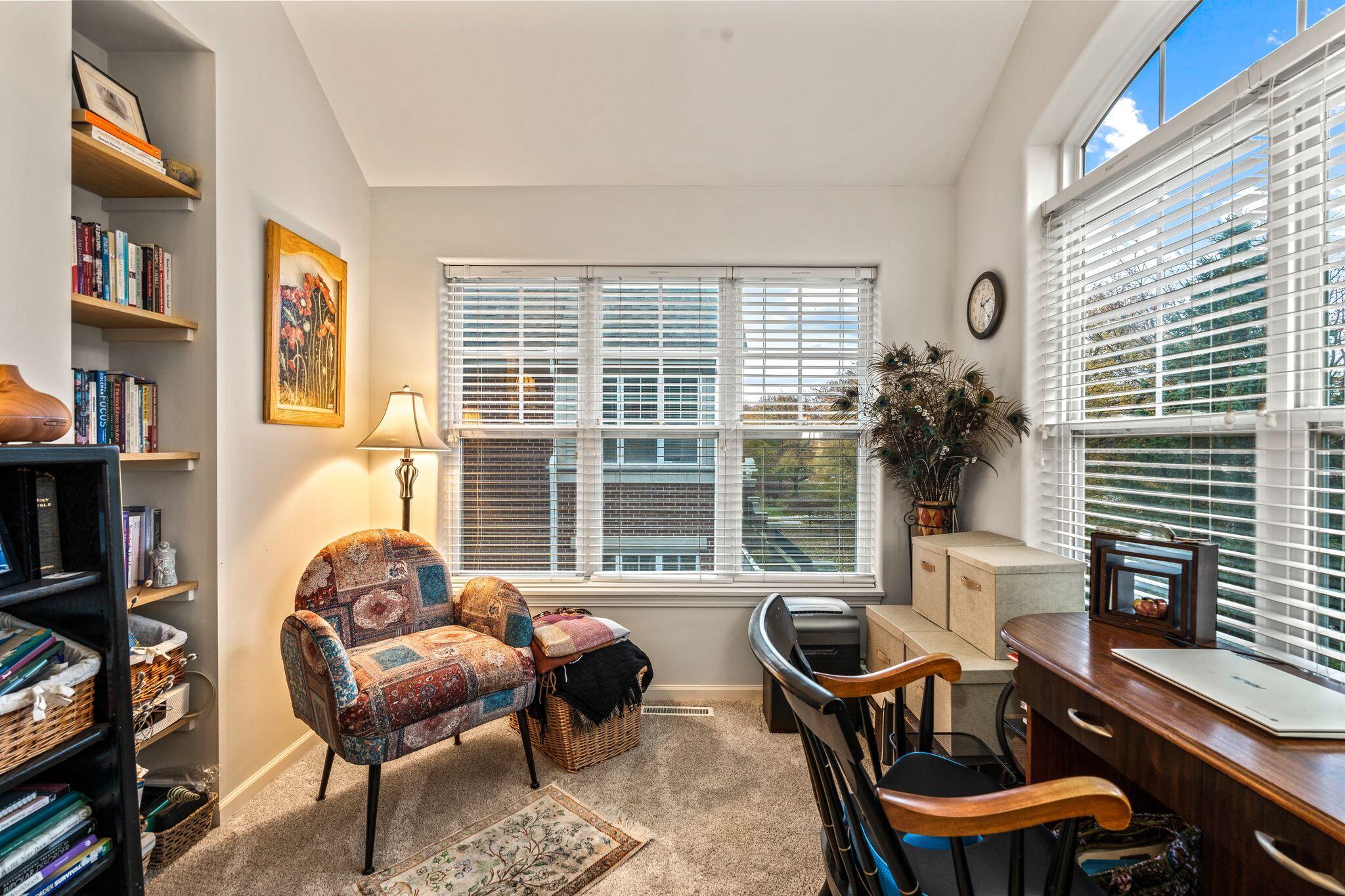 3852 S Lake Dr Unit: 11