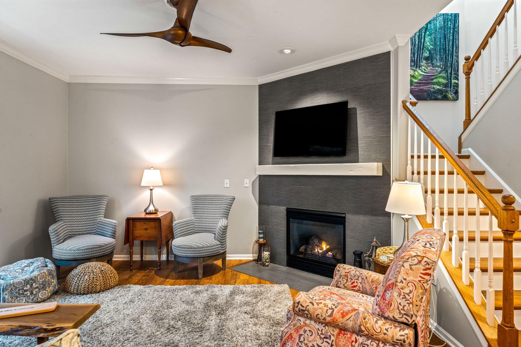 3852 S Lake Dr Unit: 11