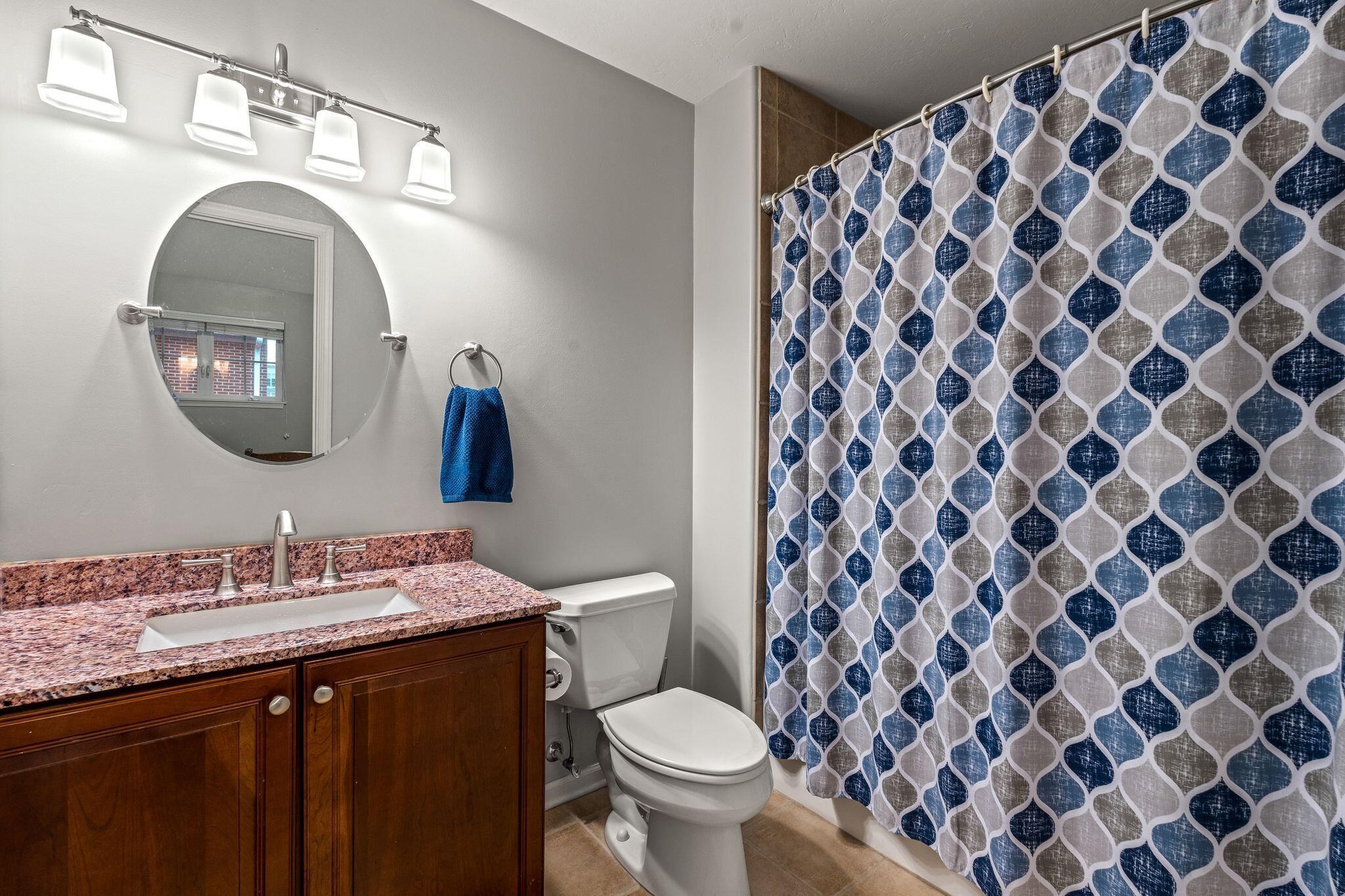 3852 S Lake Dr Unit: 11