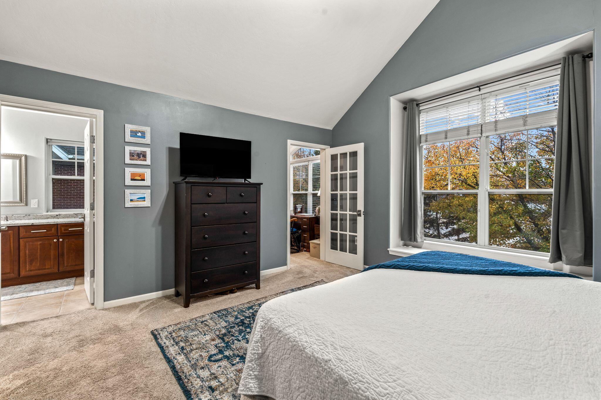 3852 S Lake Dr Unit: 11