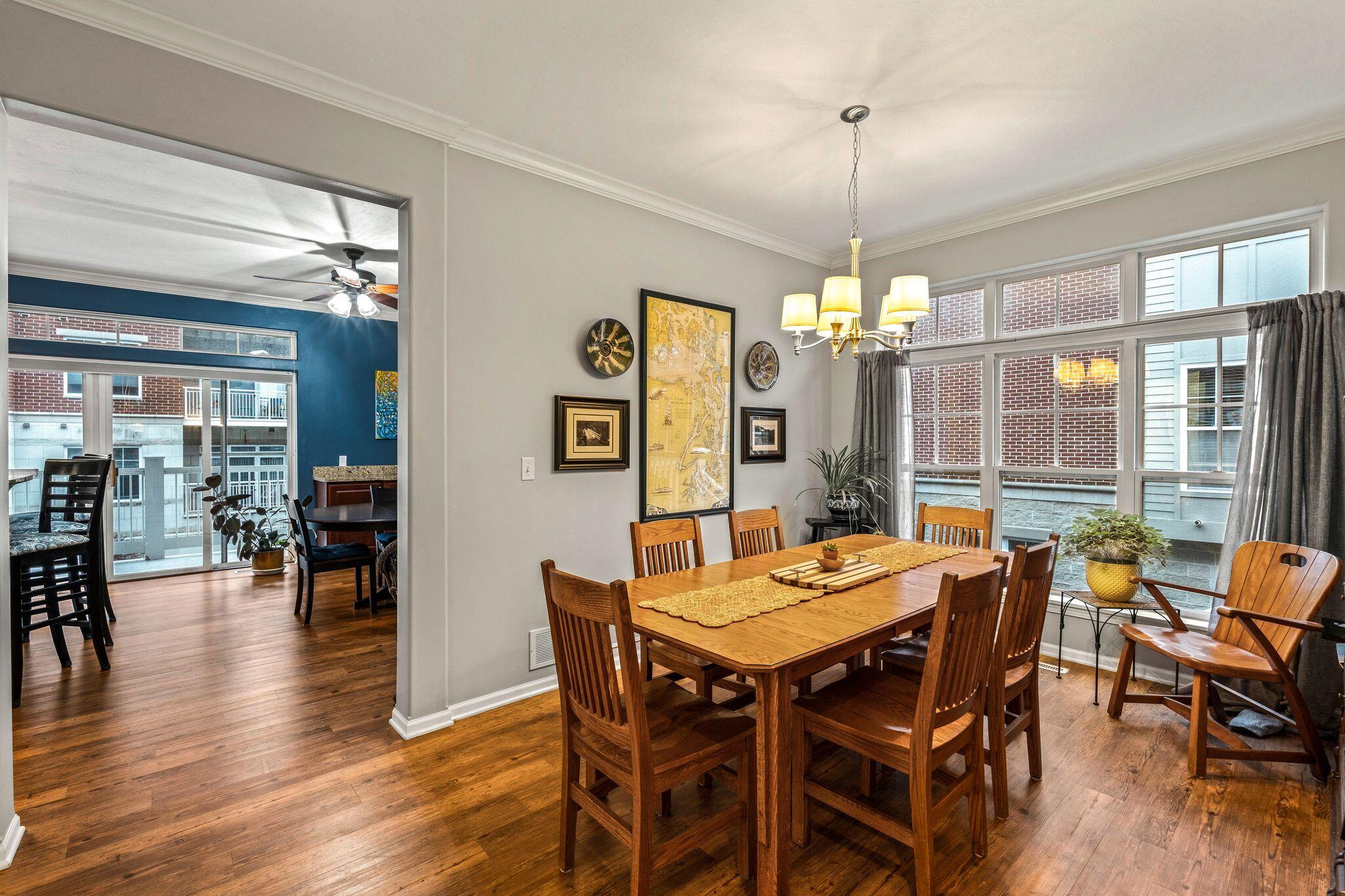 3852 S Lake Dr Unit: 11