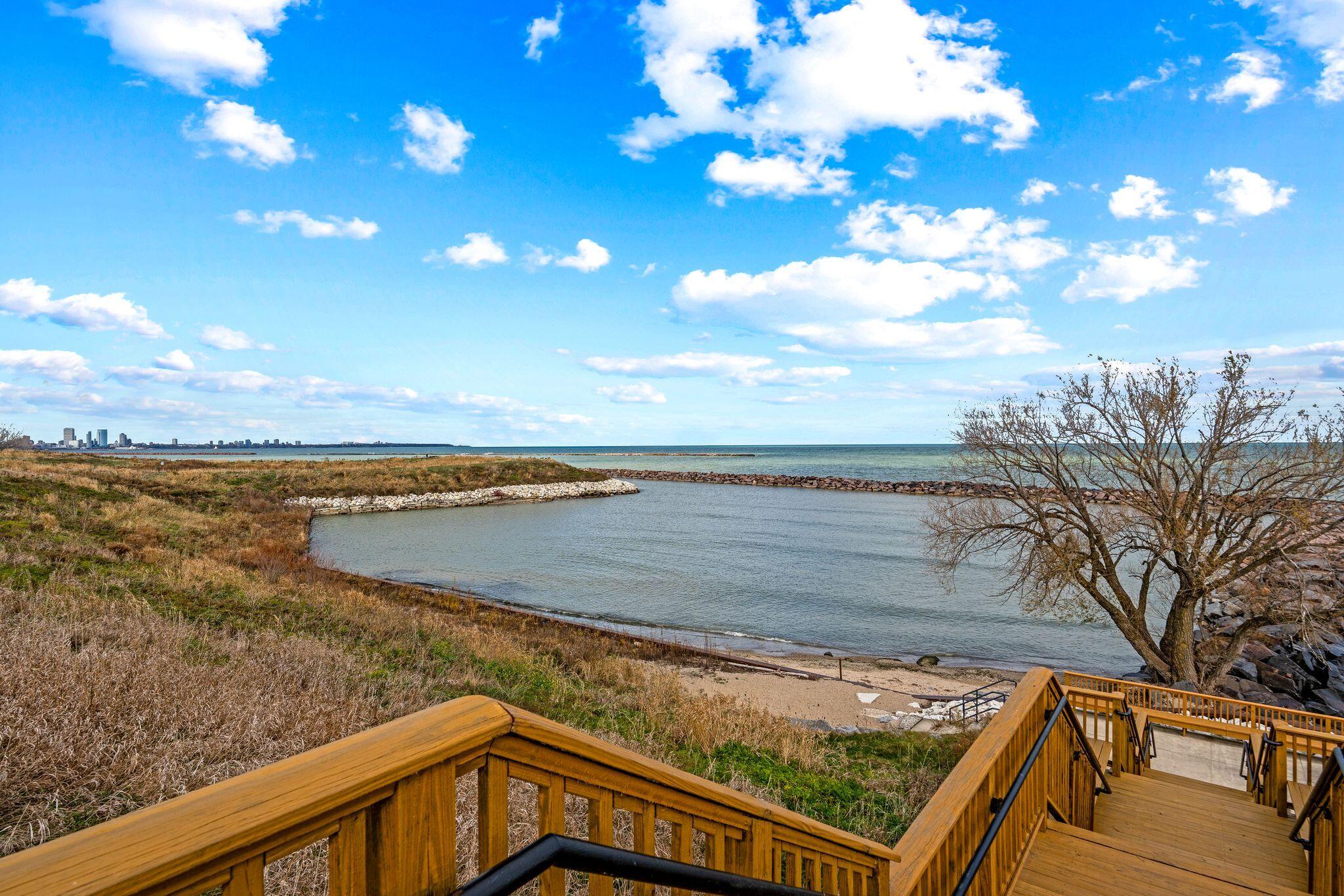 3852 S Lake Dr Unit: 11