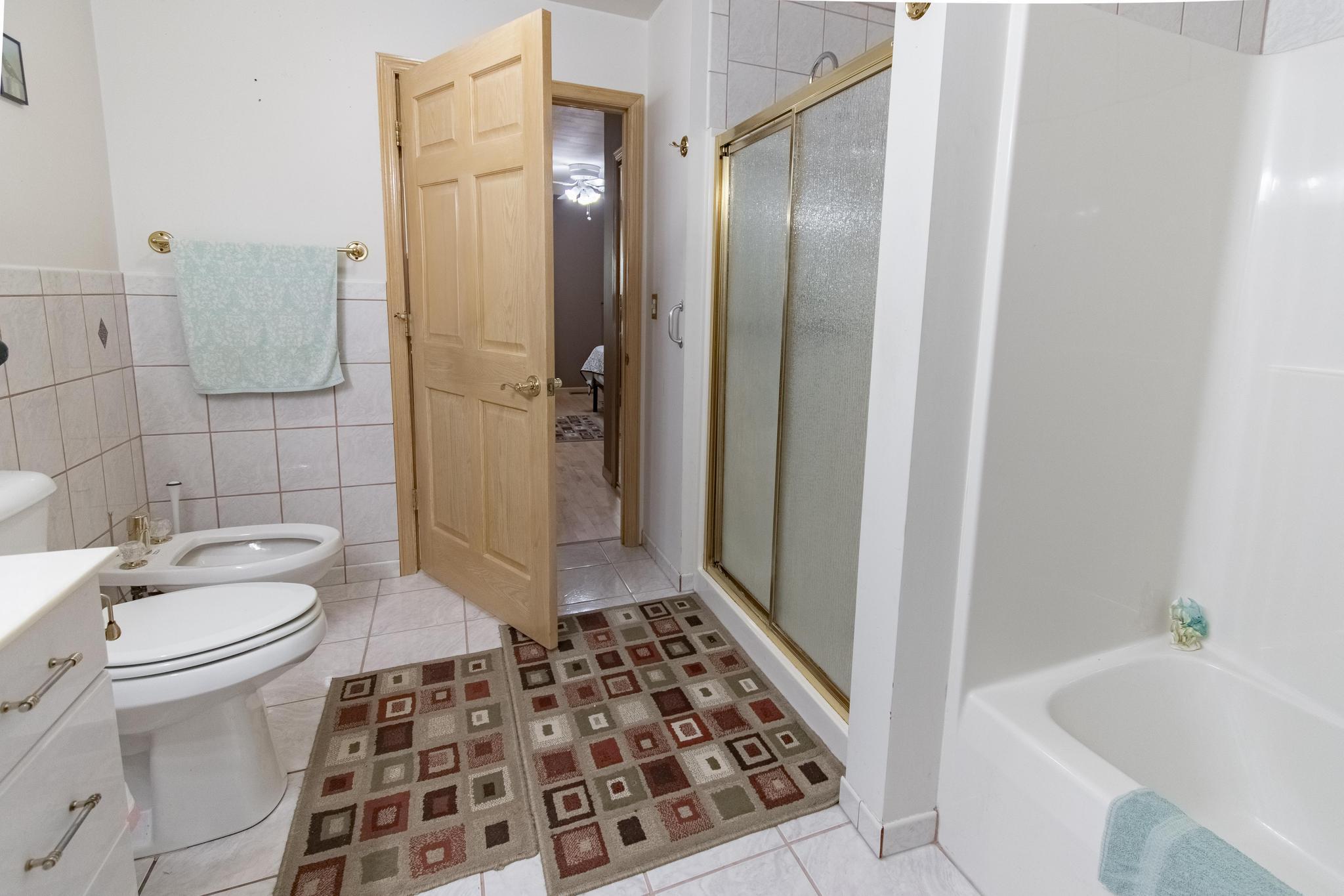 12122 28th Ave
