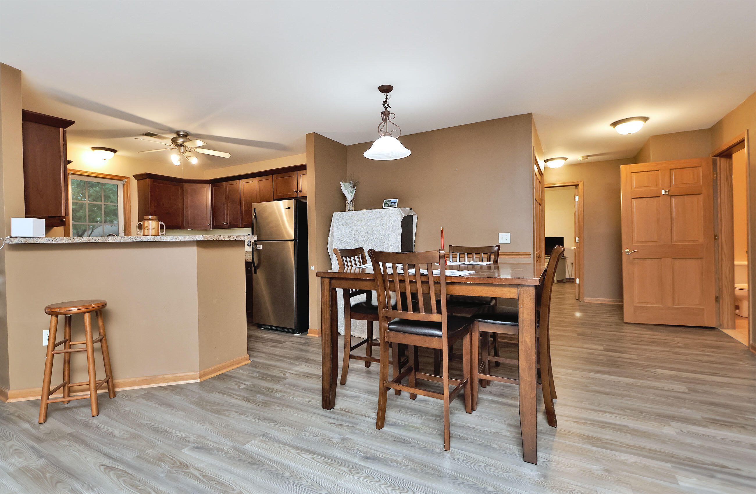 8856 Sheridan Rd, 1