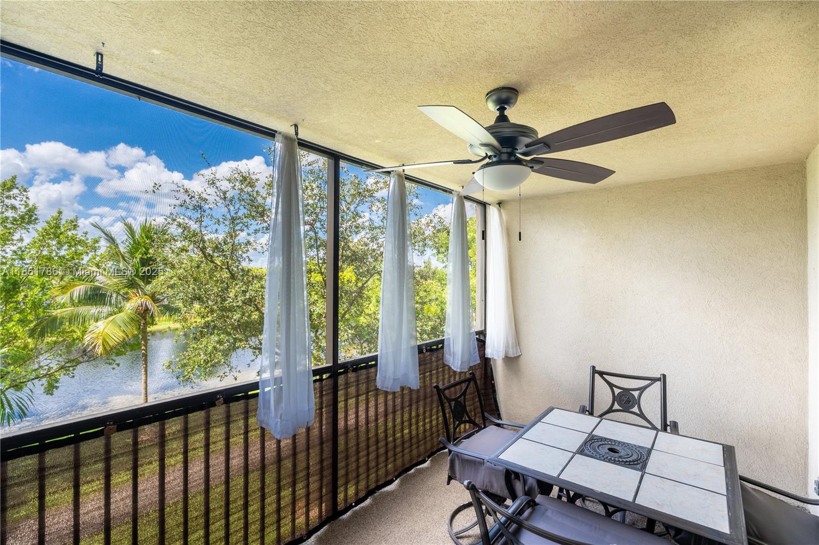 2206 S Cypress Bend Dr # 305