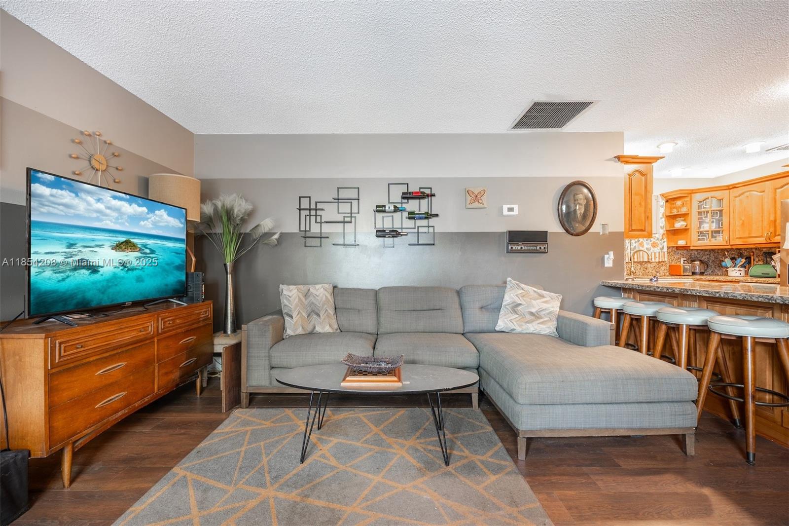 4830 Richmond Mews