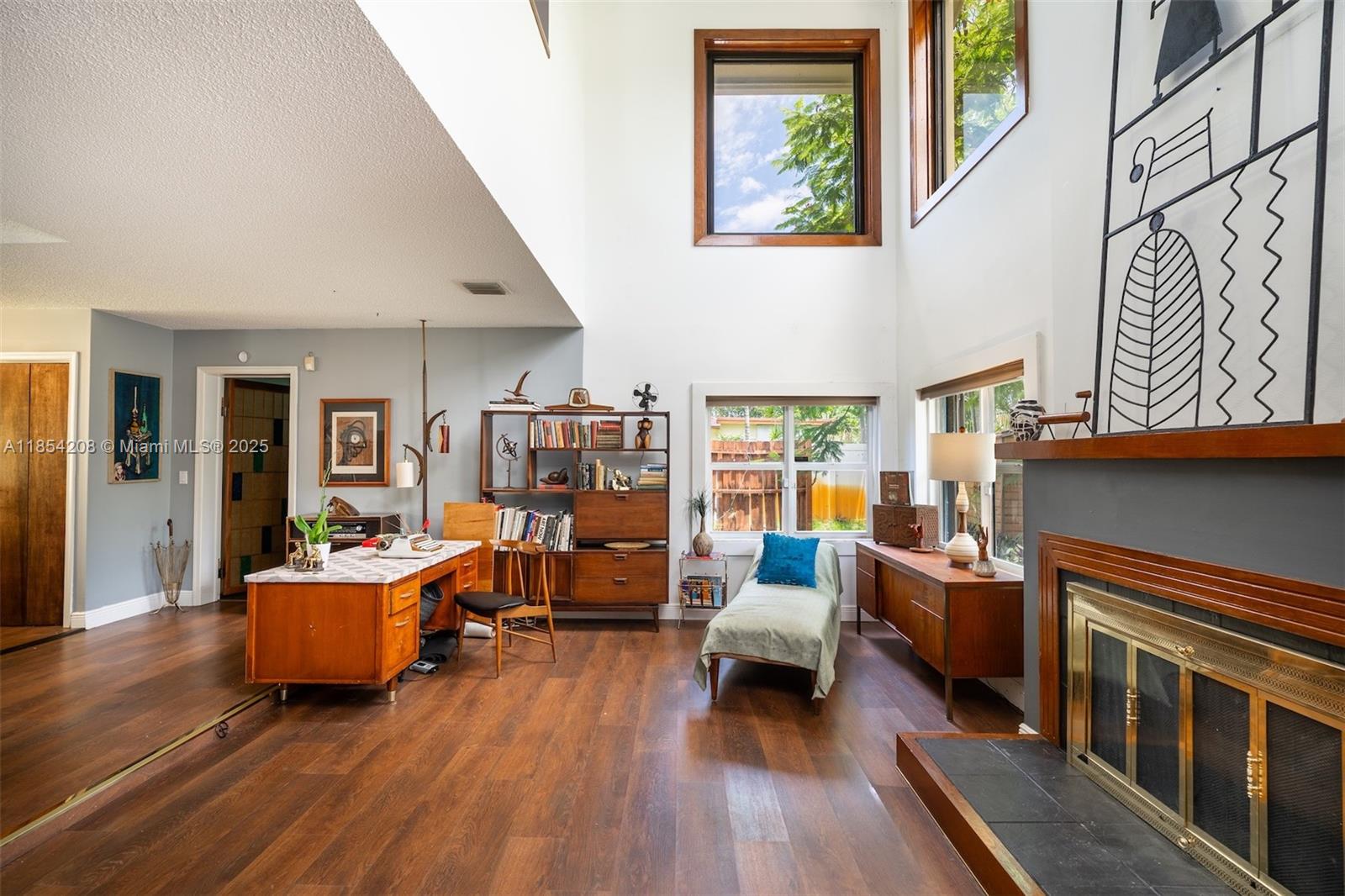 4830 Richmond Mews