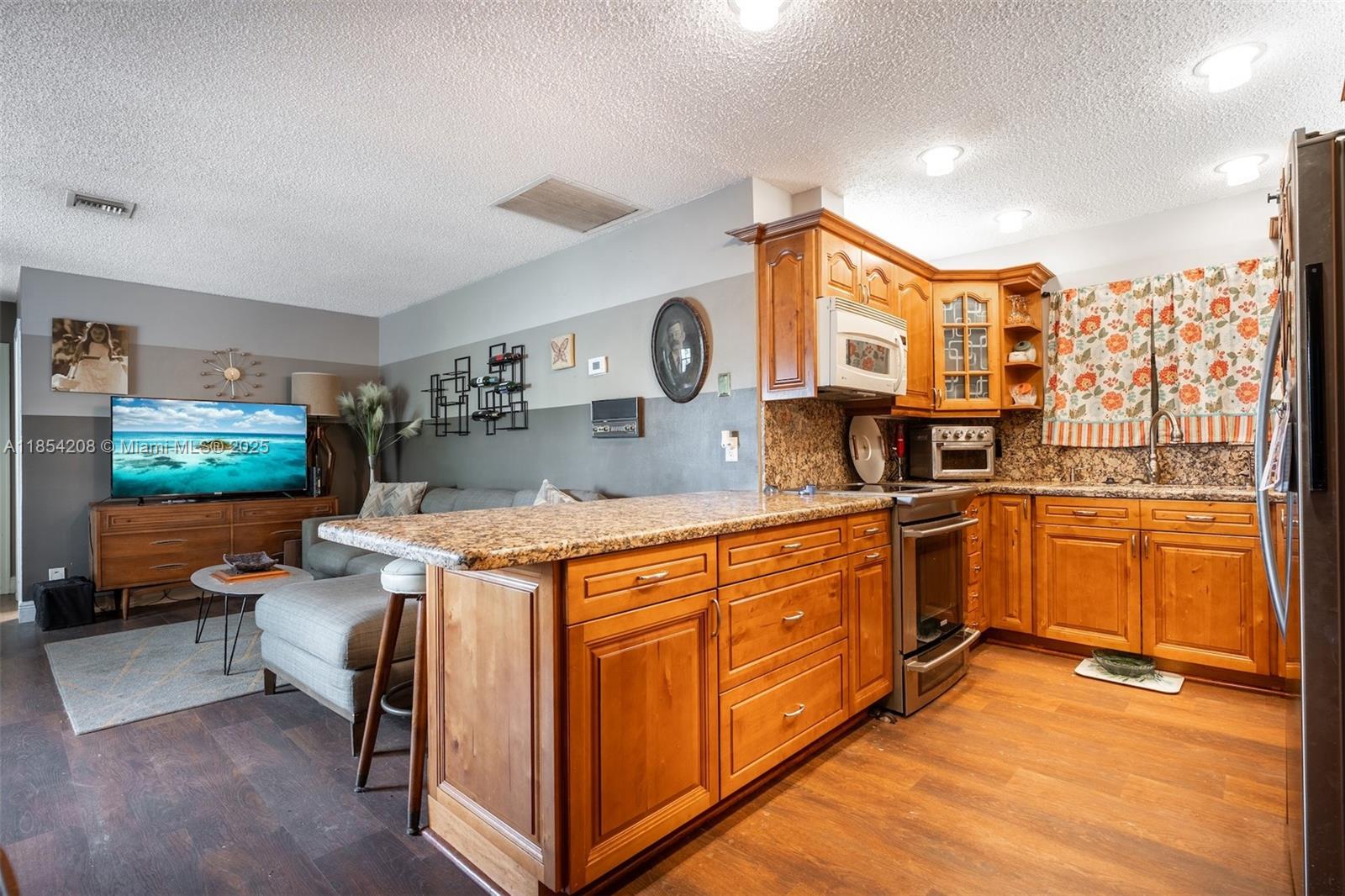 4830 Richmond Mews
