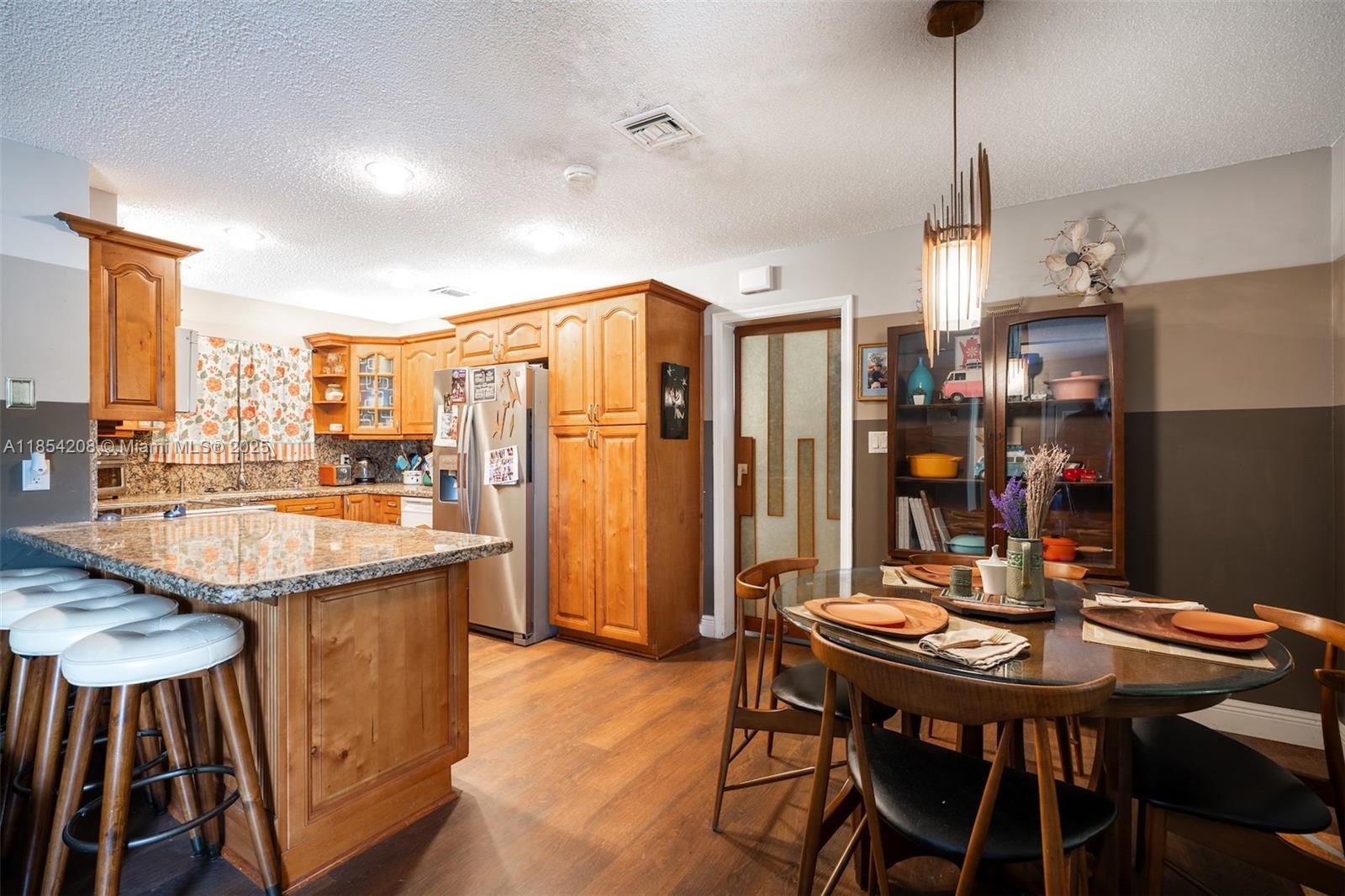 4830 Richmond Mews