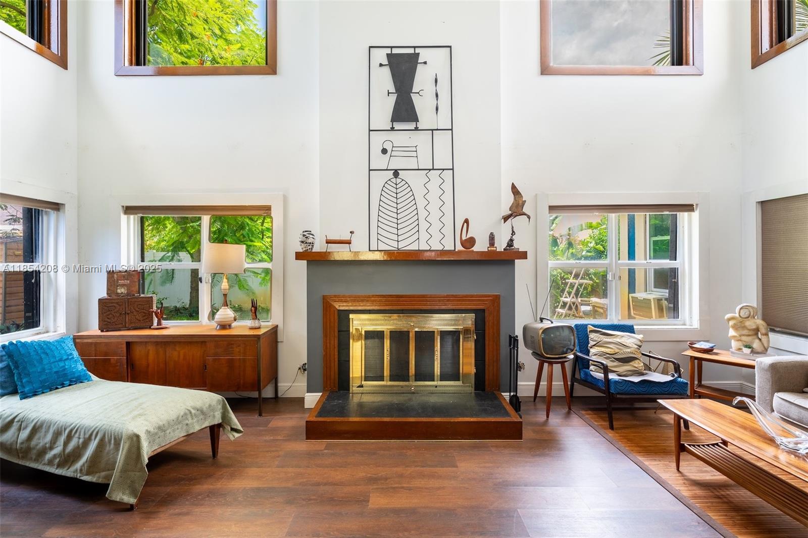 4830 Richmond Mews