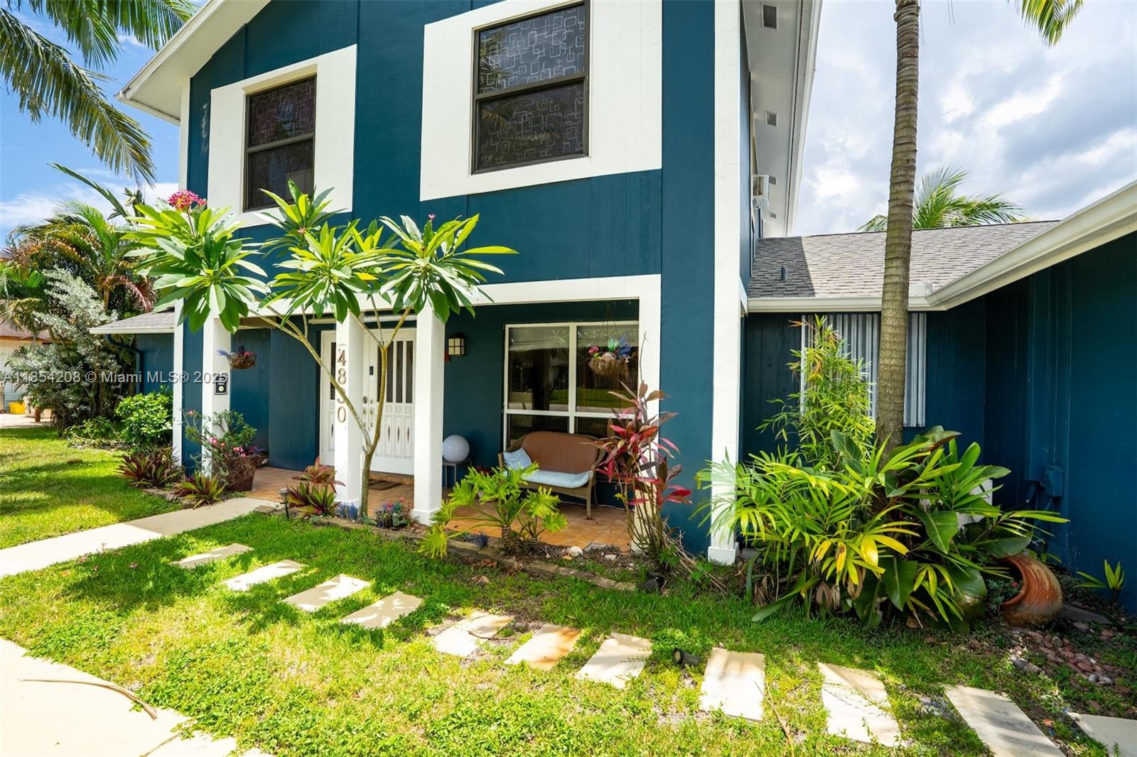 4830 Richmond Mews
