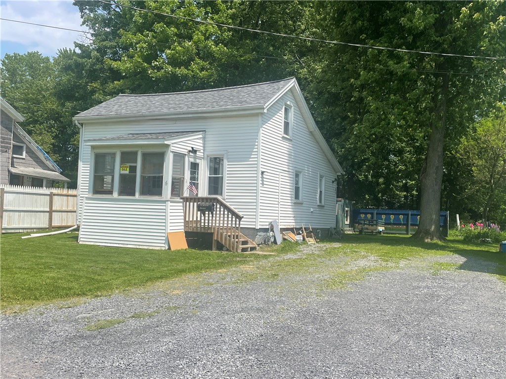 6 Taylor Avenue