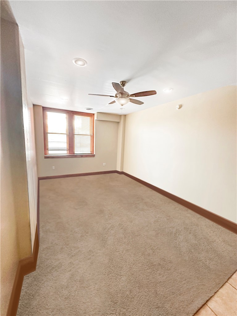 83 Fall Street 81