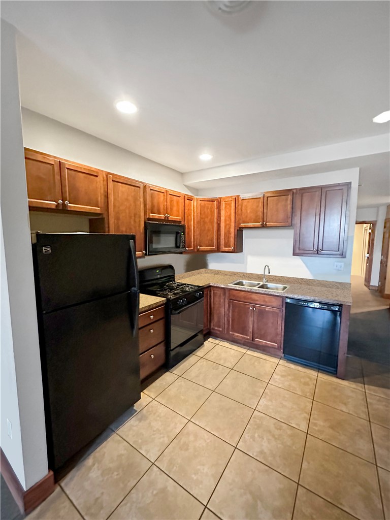 83 Fall Street 81