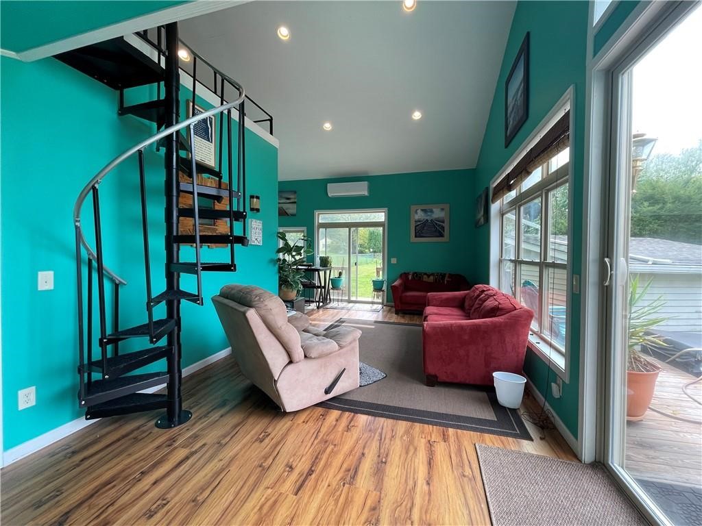 5502 E Lake