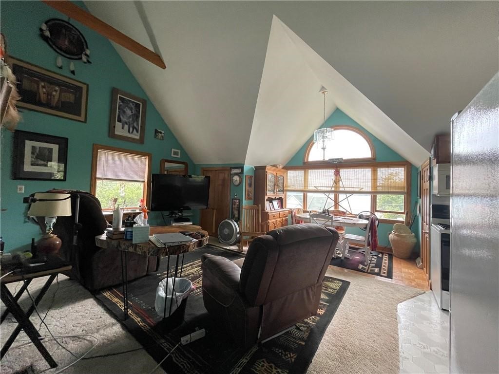 5502 E Lake