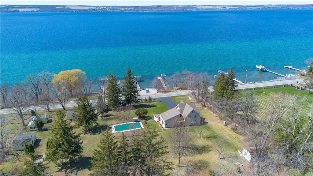 5502 E Lake