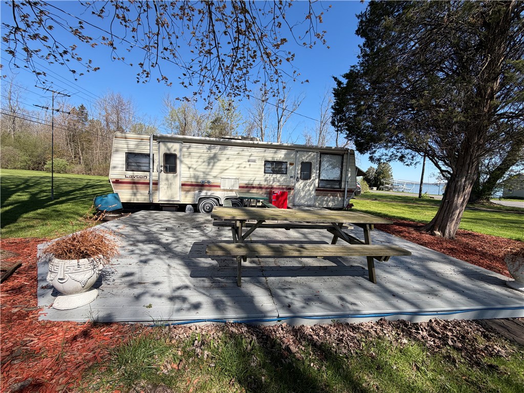 00 Lower Lake Road