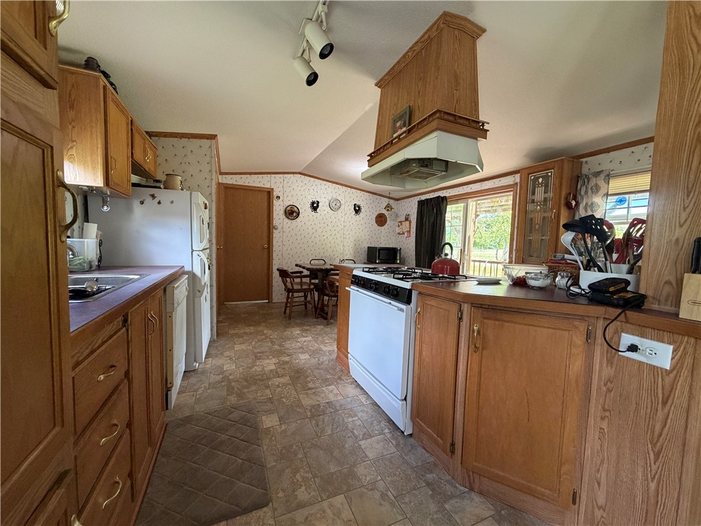 8199 County Road 131