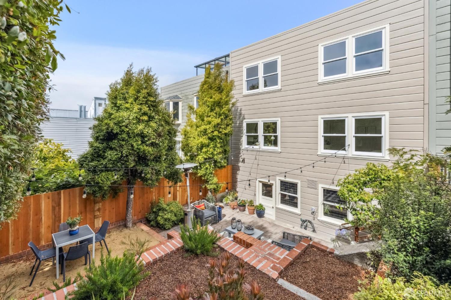 1116 Dolores Street
