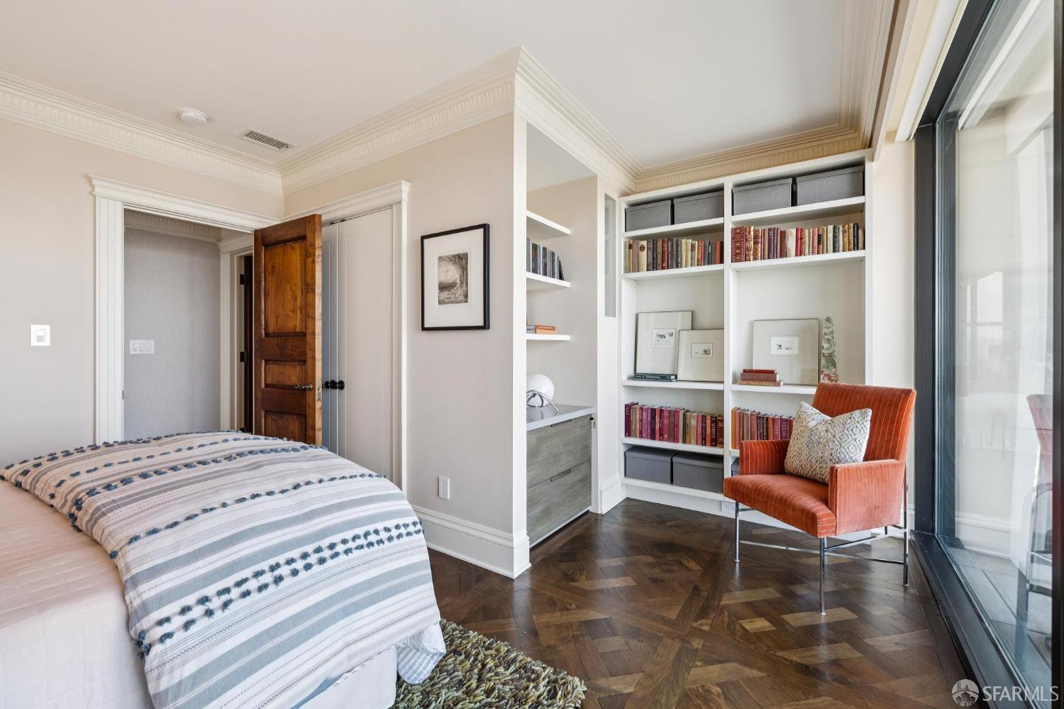 611 Washington Street # 2402