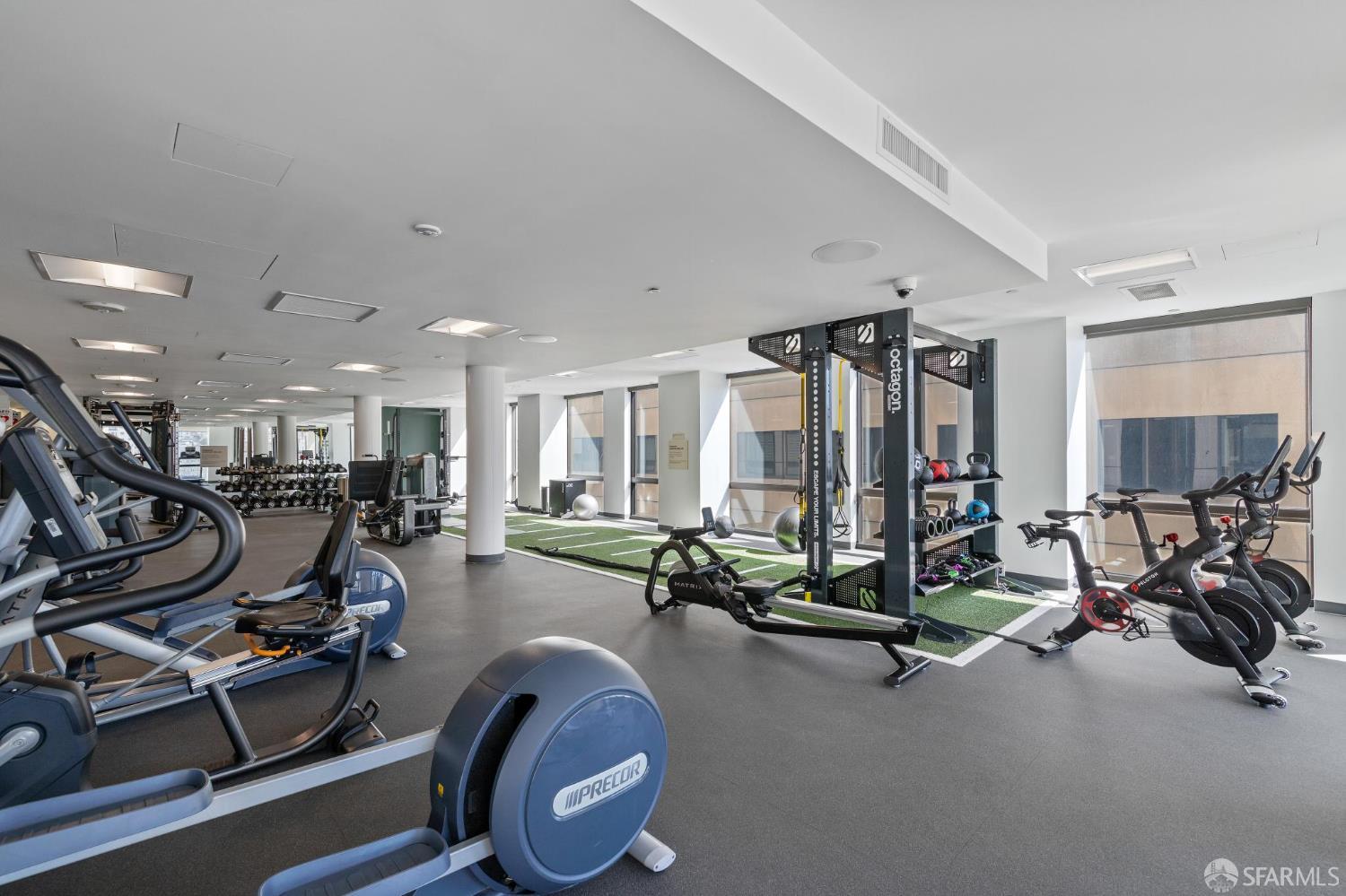 611 Washington Street # 2402