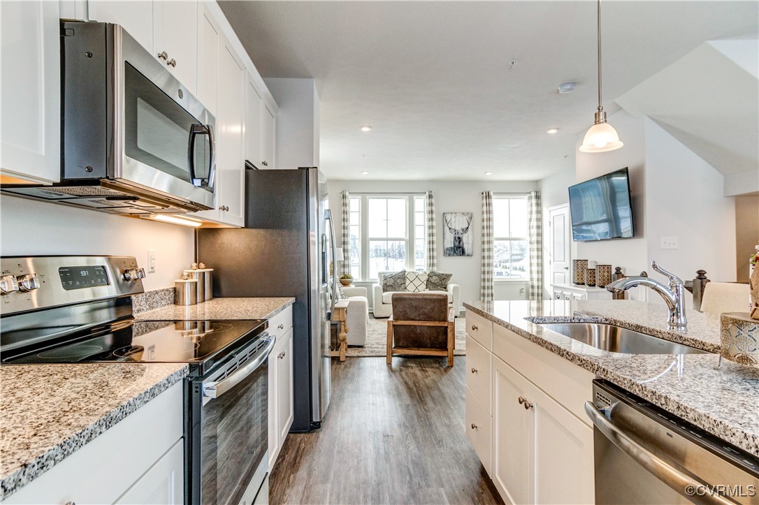 1113 Arborway Ln