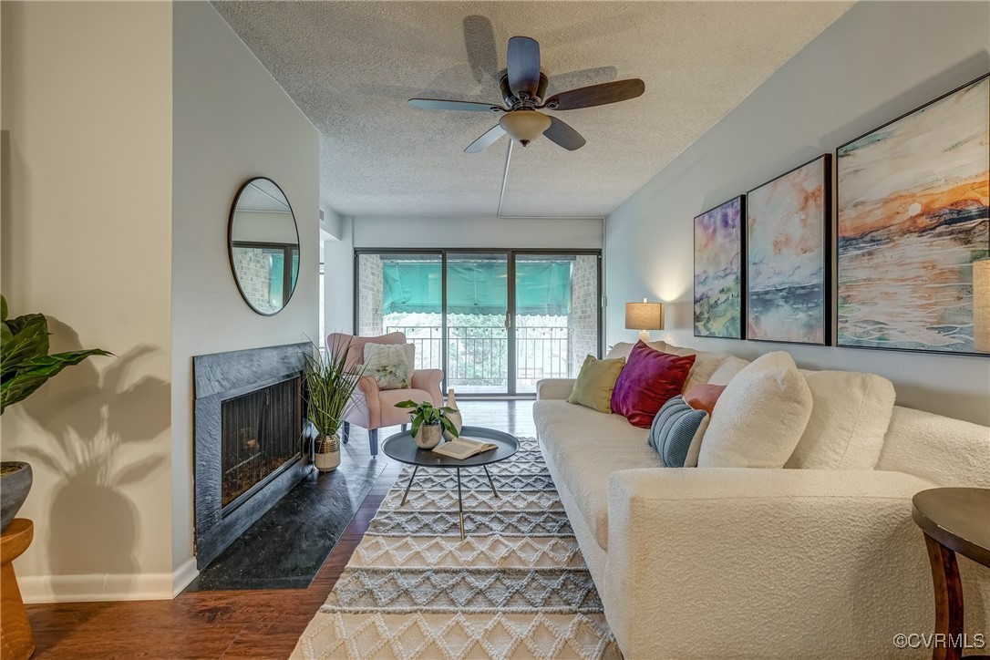1513 Regency Woods Rd Unit#302