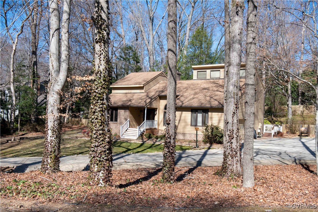501 Farnham Dr