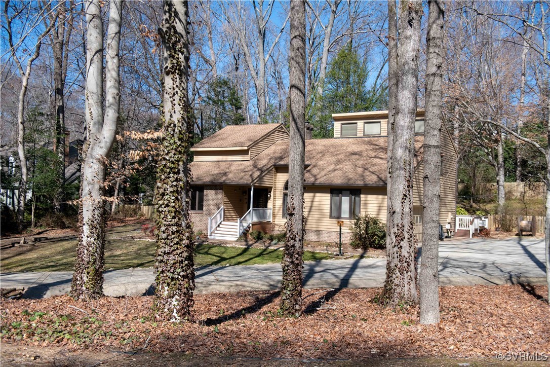 501 Farnham Dr