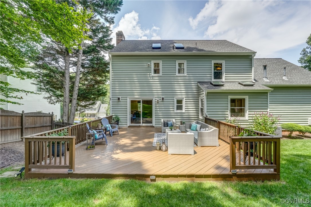 1537 Winbury Dr