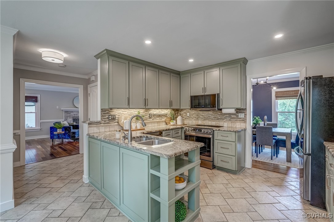 1537 Winbury Dr