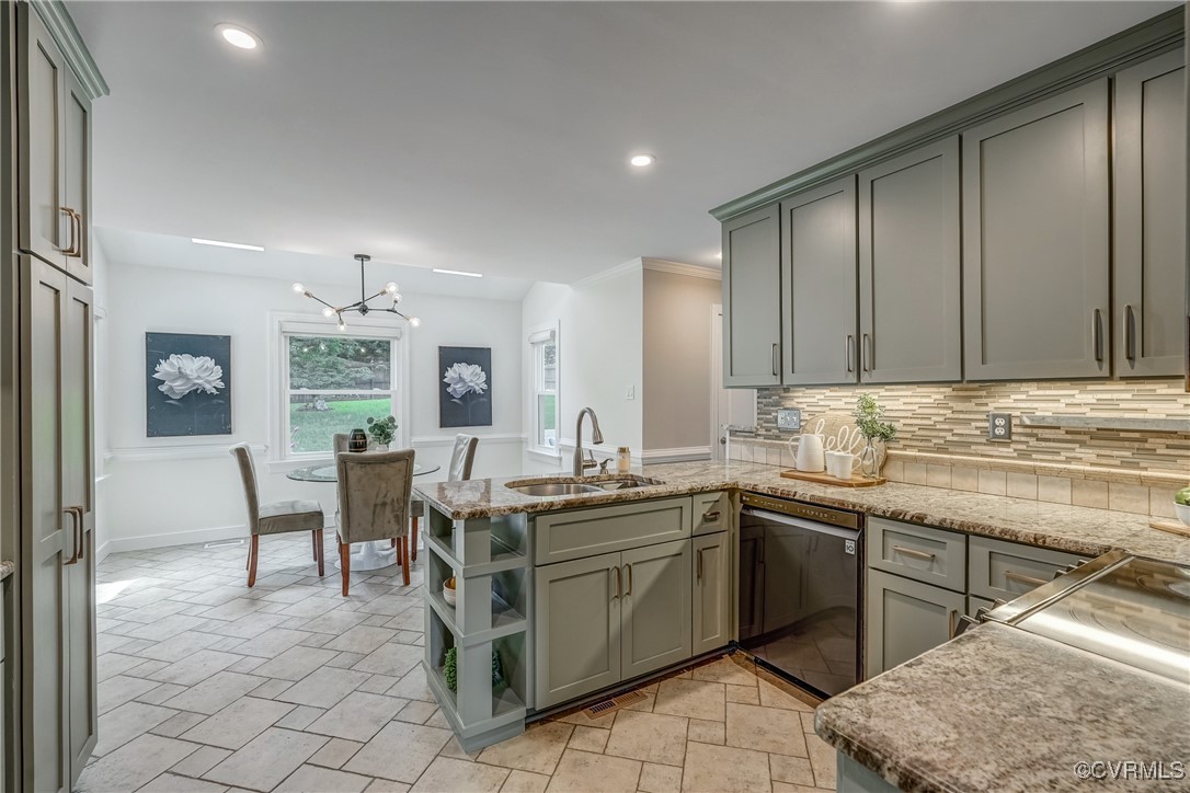 1537 Winbury Dr