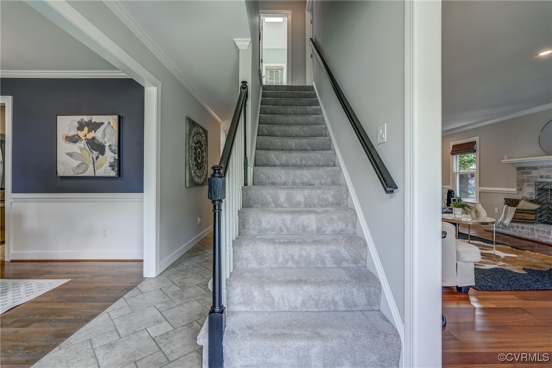 1537 Winbury Dr