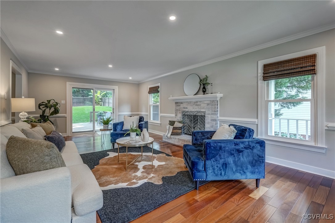 1537 Winbury Dr