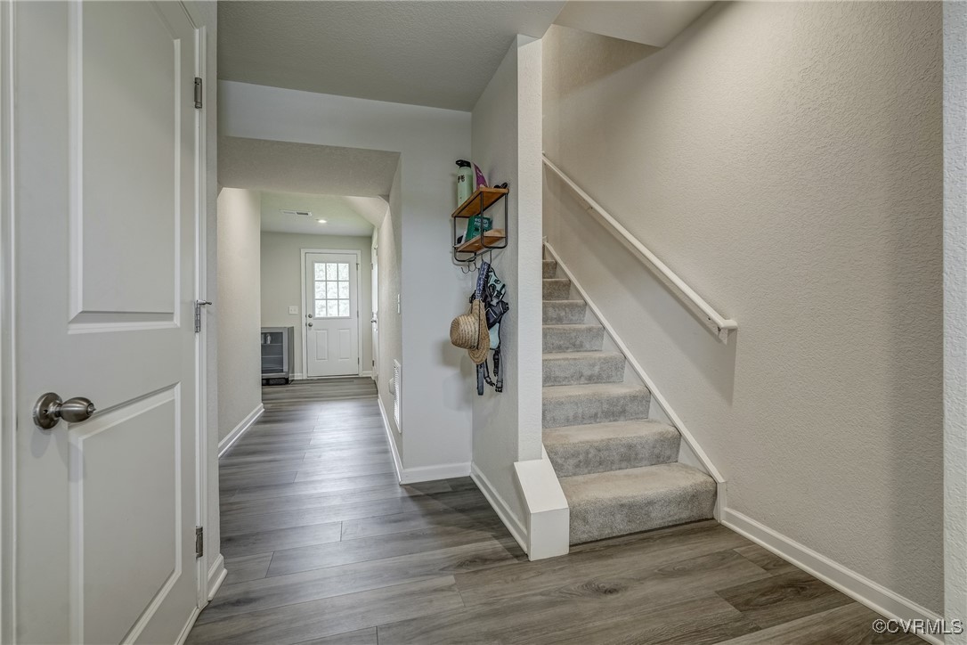 94 Clara Ct