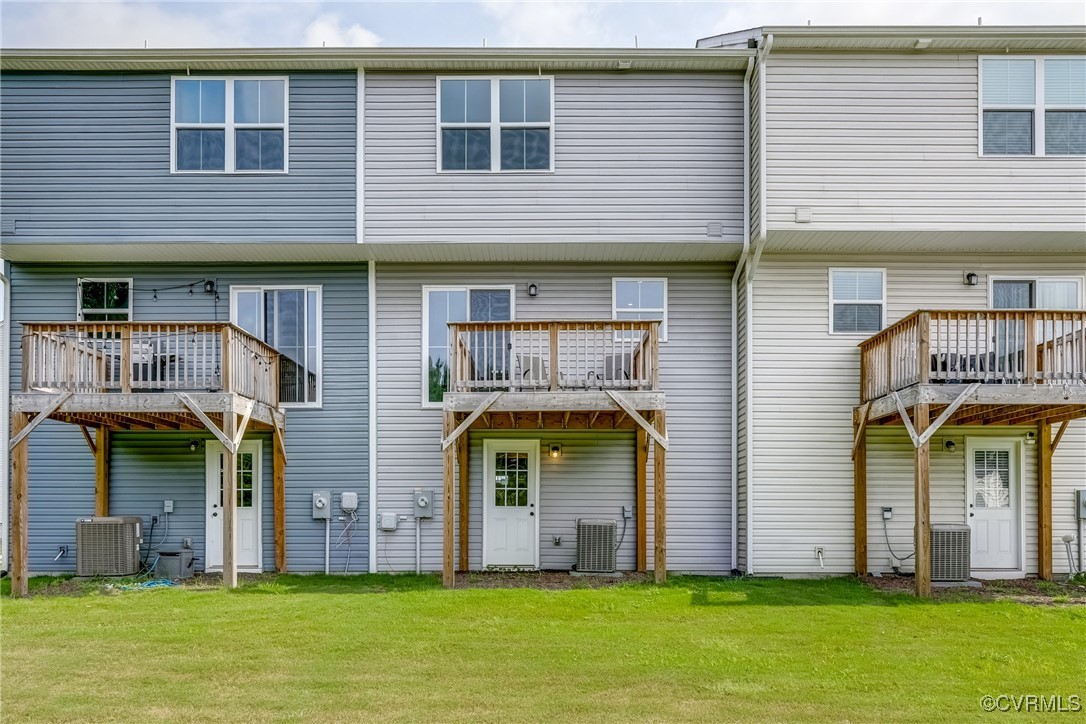 94 Clara Ct
