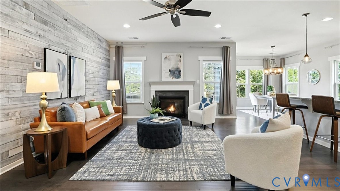 16854 White Daisy Loop